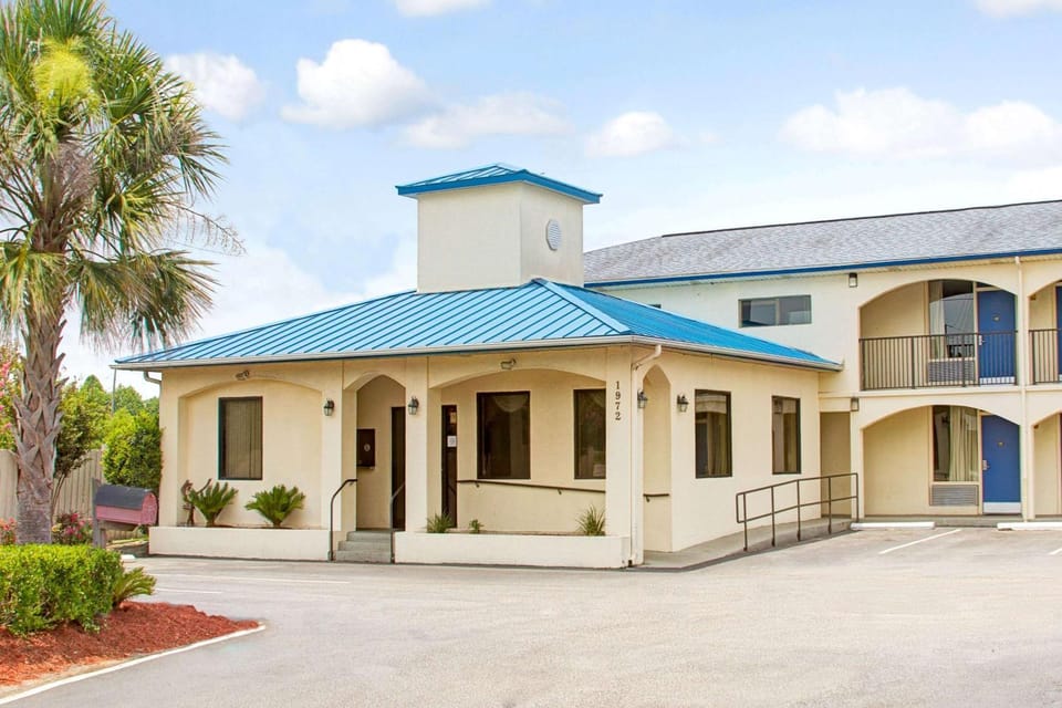 Property building, On site