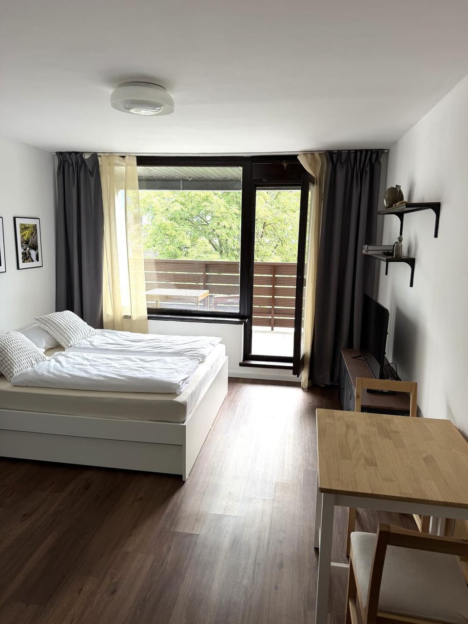 View (from property/room), Balcony/Terrace, Photo of the whole room