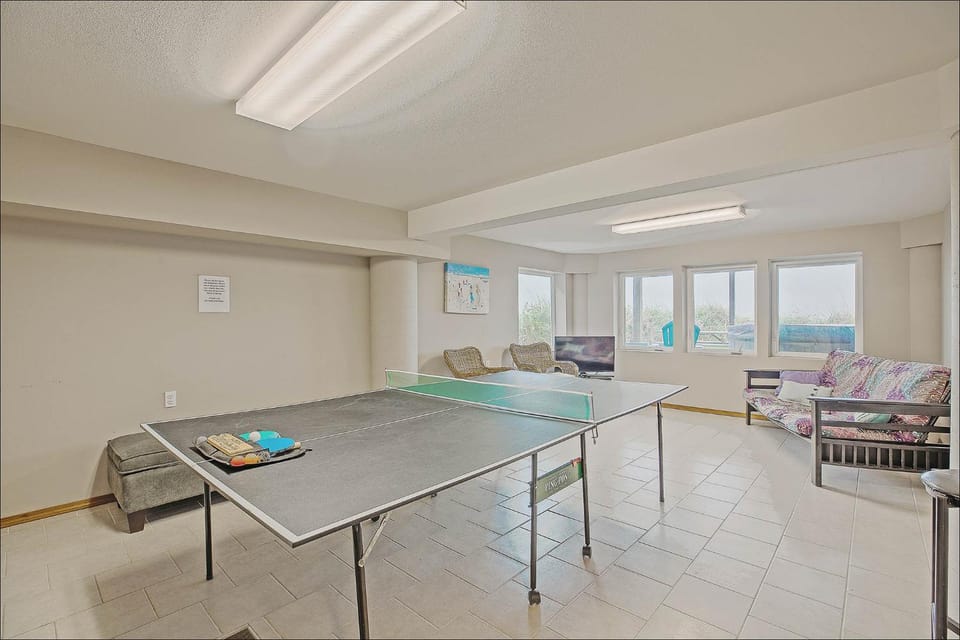 Beach Dreams South right on Moclips Beach House in Moclips