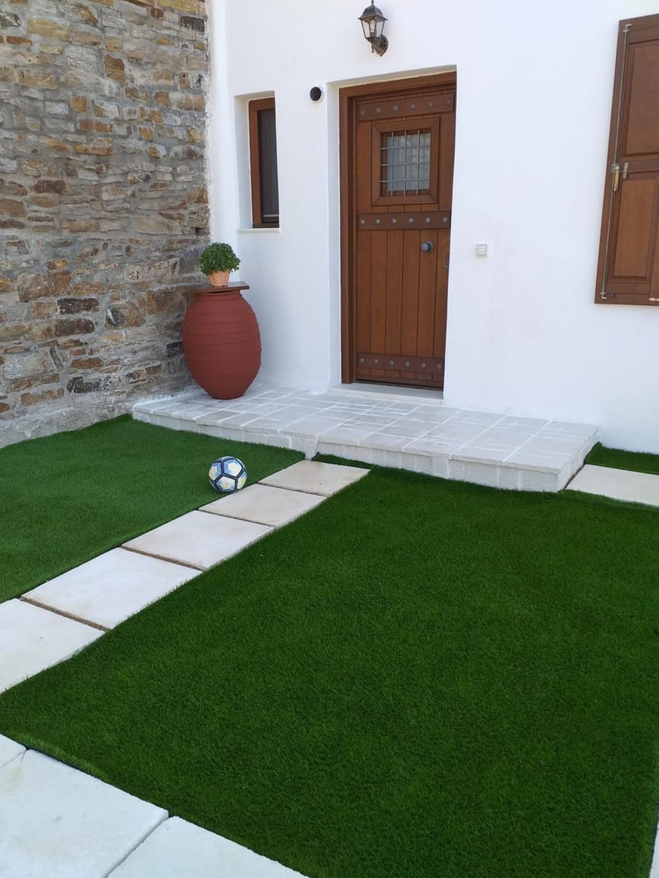 Facade/entrance, Garden