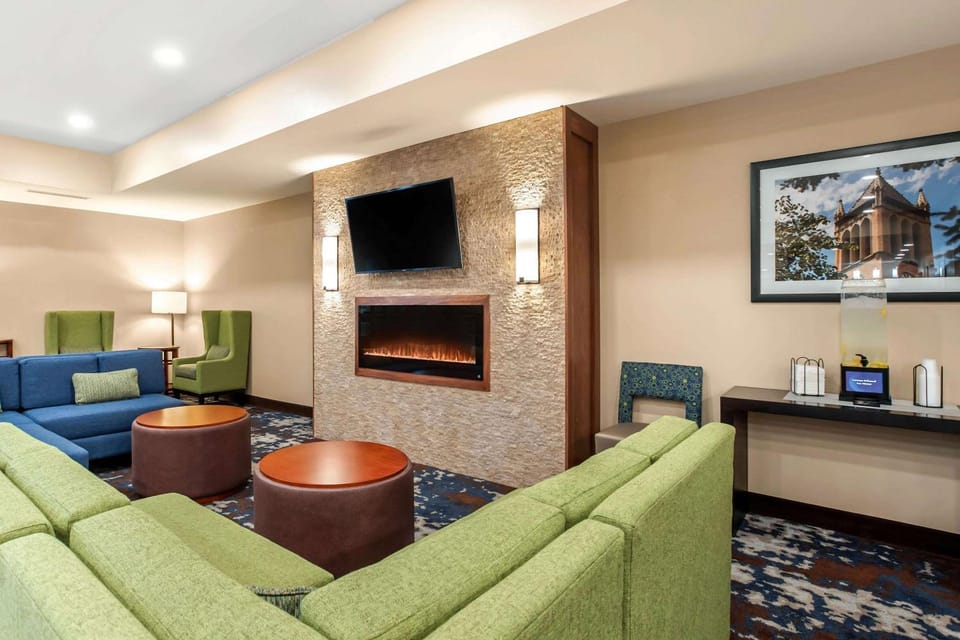 Lobby or reception, On site