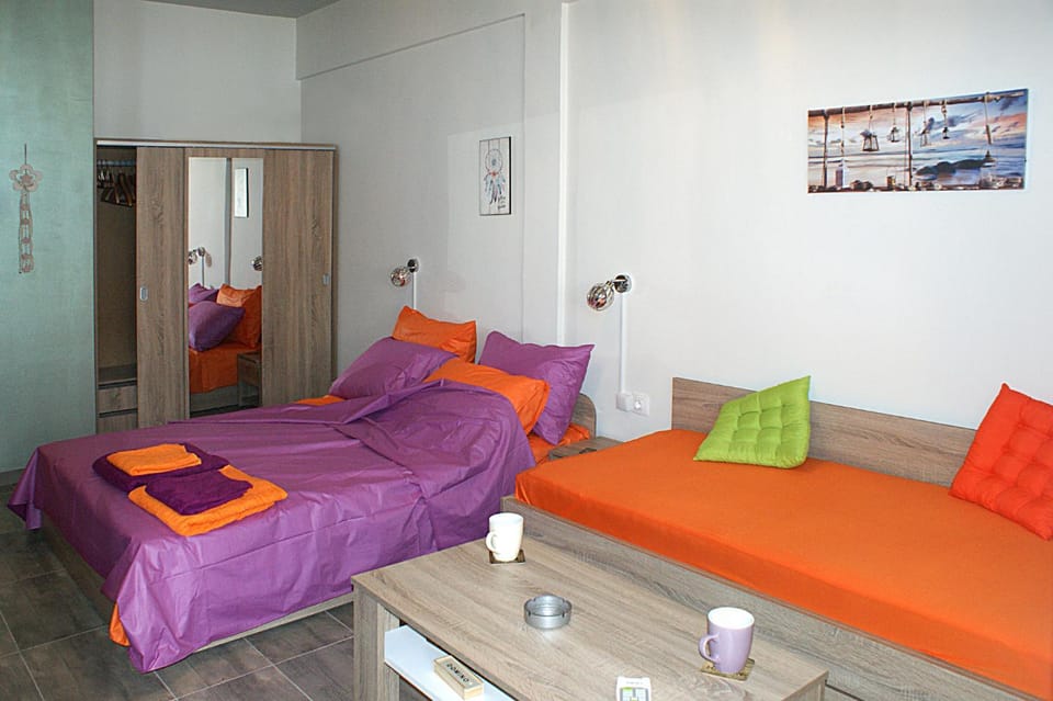 Sunny studio with Parthenon view balcony Apartment in Athens