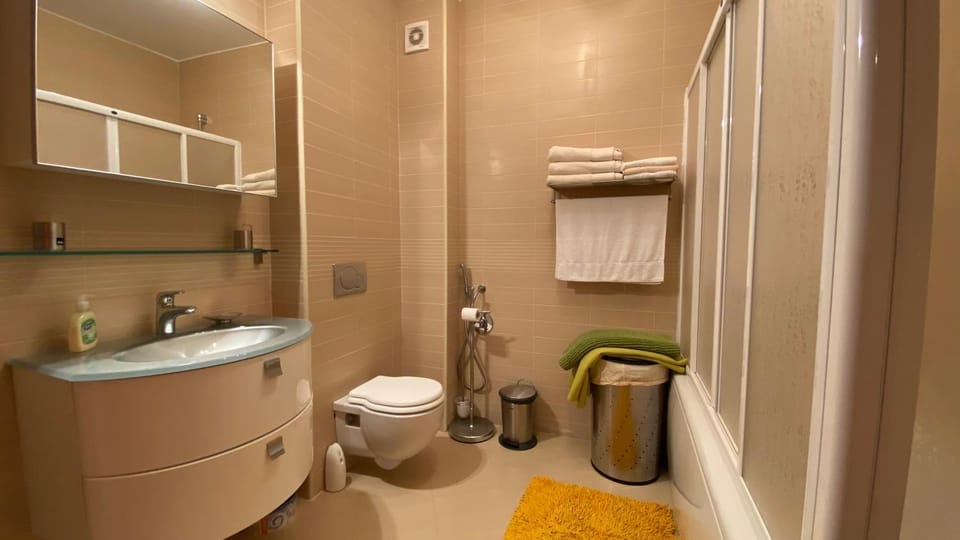 Apartment Stoliv Mare Apartment in Kotor Municipality