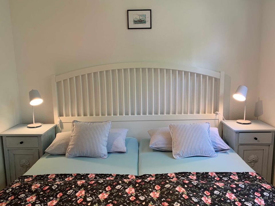 Ferienwohnung Alte Fehnapotheke, 95144 Apartment in Lower Saxony, Germany