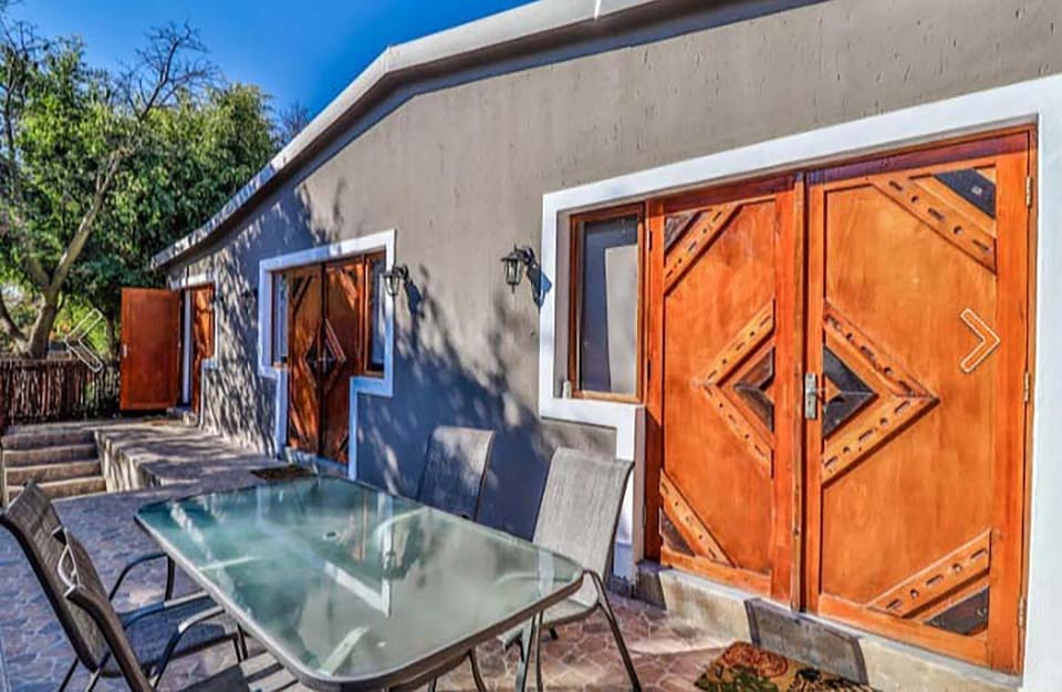 Rocky Hollow Lodge Bed and Breakfast in Pretoria