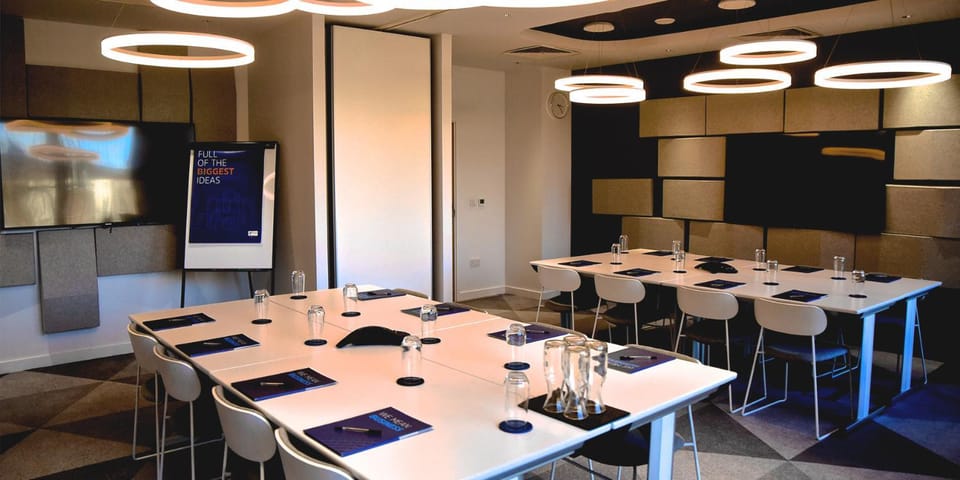 Meeting/conference room