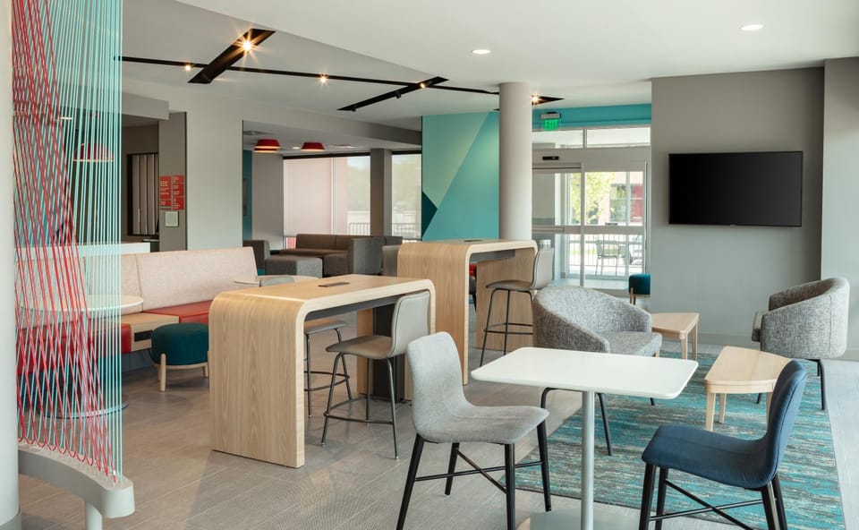 Communal lounge/ TV room, Lounge or bar