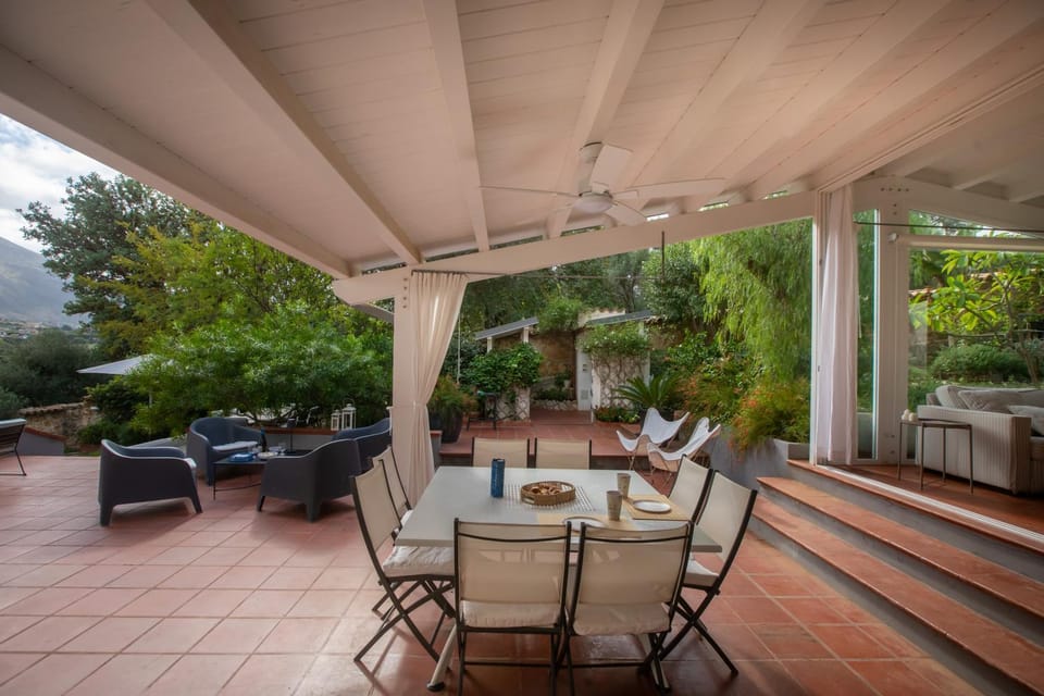 Balcony/Terrace, Seating area, Dining area
