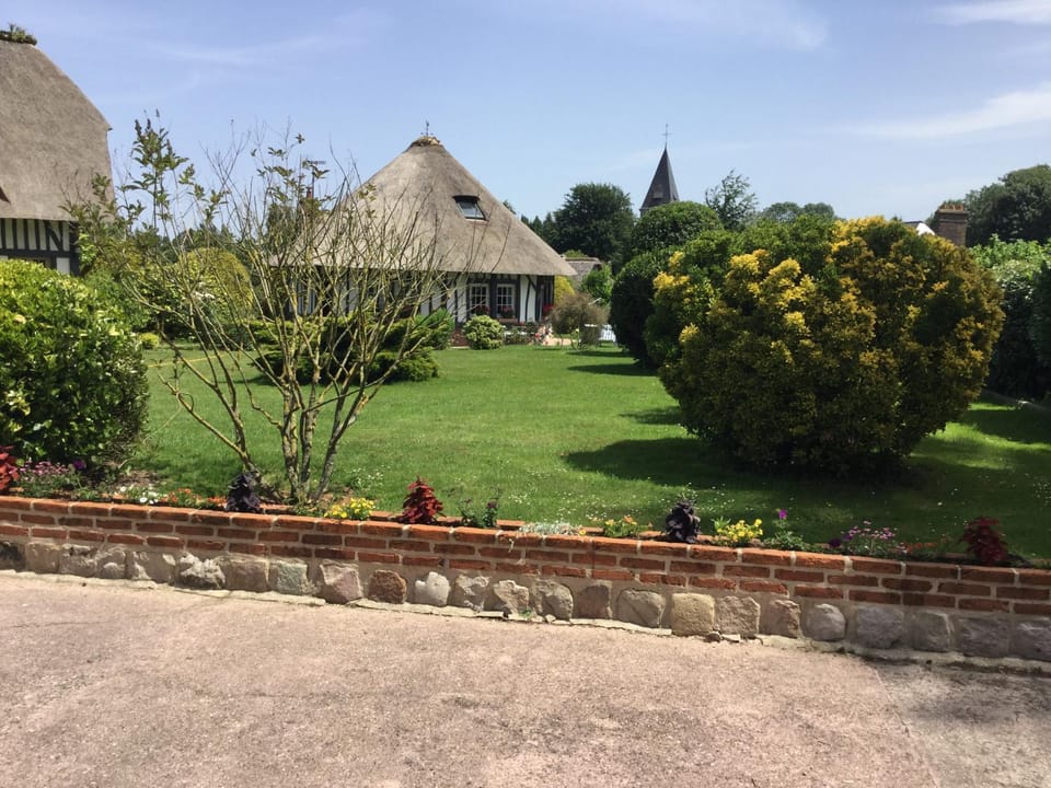 Le manège du silence House in Normandy