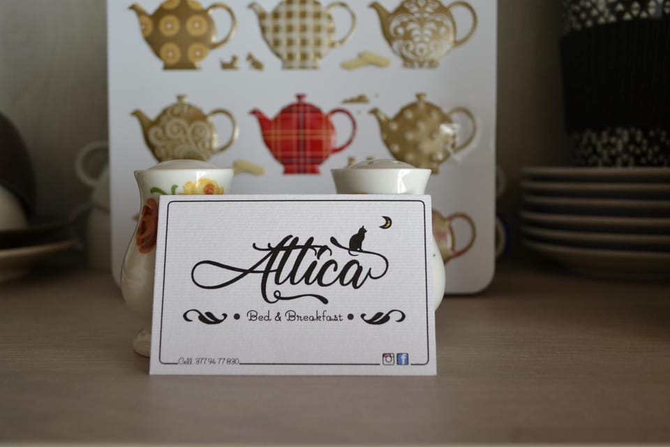 Staff, Property logo or sign, Decorative detail, Family