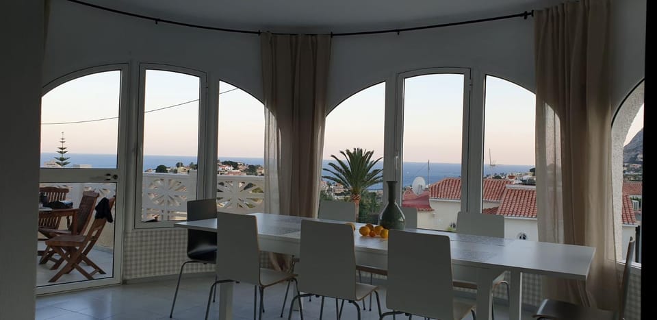 CASA DE PERSONAS Villa in Calp