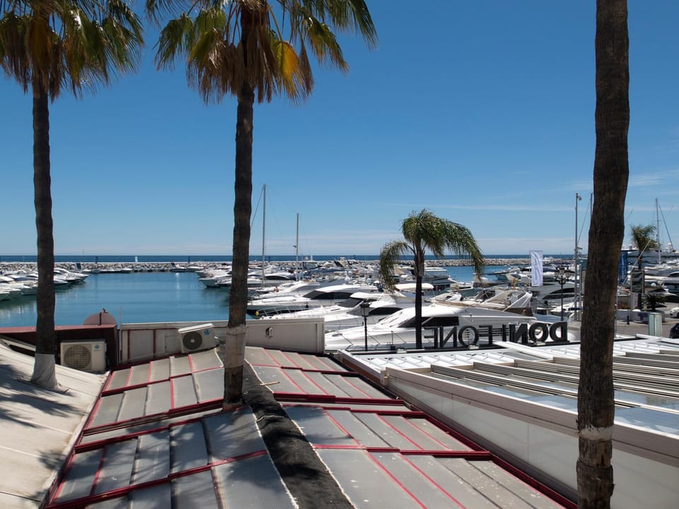 First Line P. Banus Sleeps 4 Apartment in Marbella