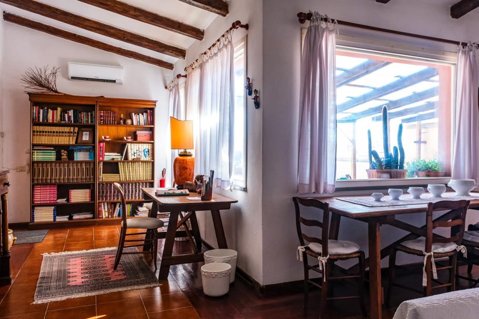 Attico in centro con vista della torre - Cozy penthouse facing to the tower Apartment in Oristano