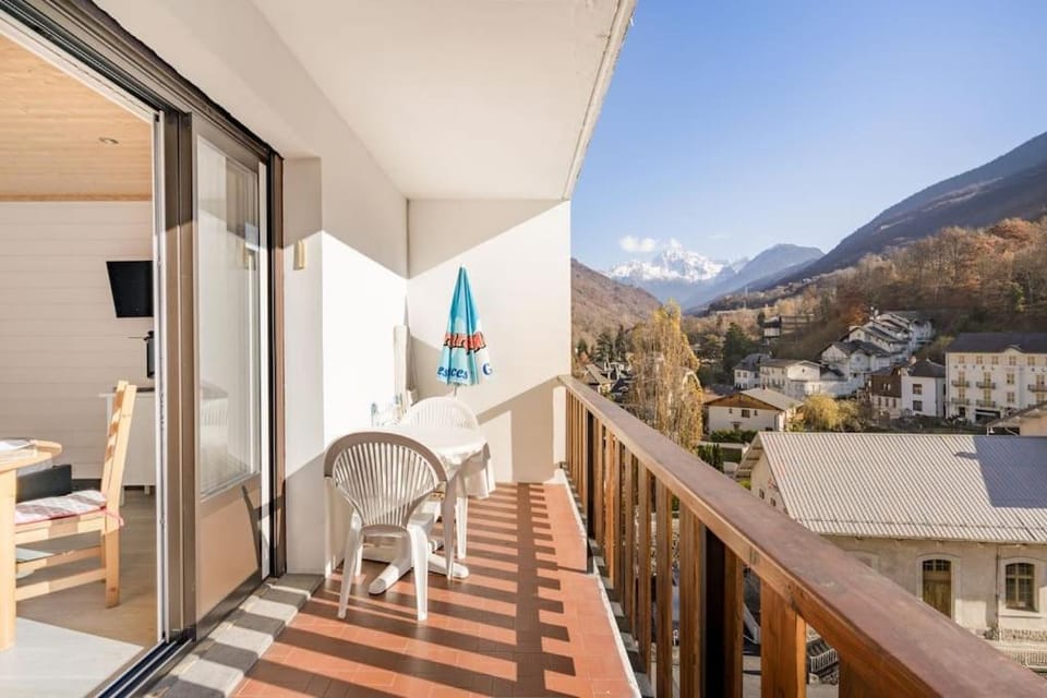 View (from property/room), View (from property/room), Balcony/Terrace, Balcony/Terrace, Mountain view, Mountain view