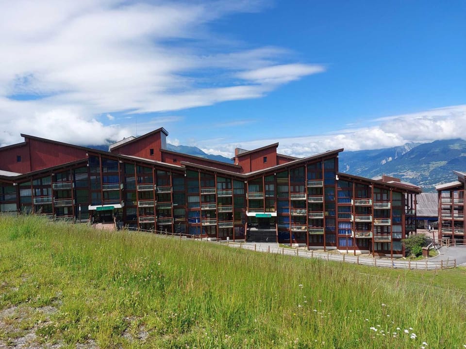 Duplex skis aux pieds, 8-10 pers, avec wifi et animaux acceptés - FR-1-411-109 Apartment in Landry