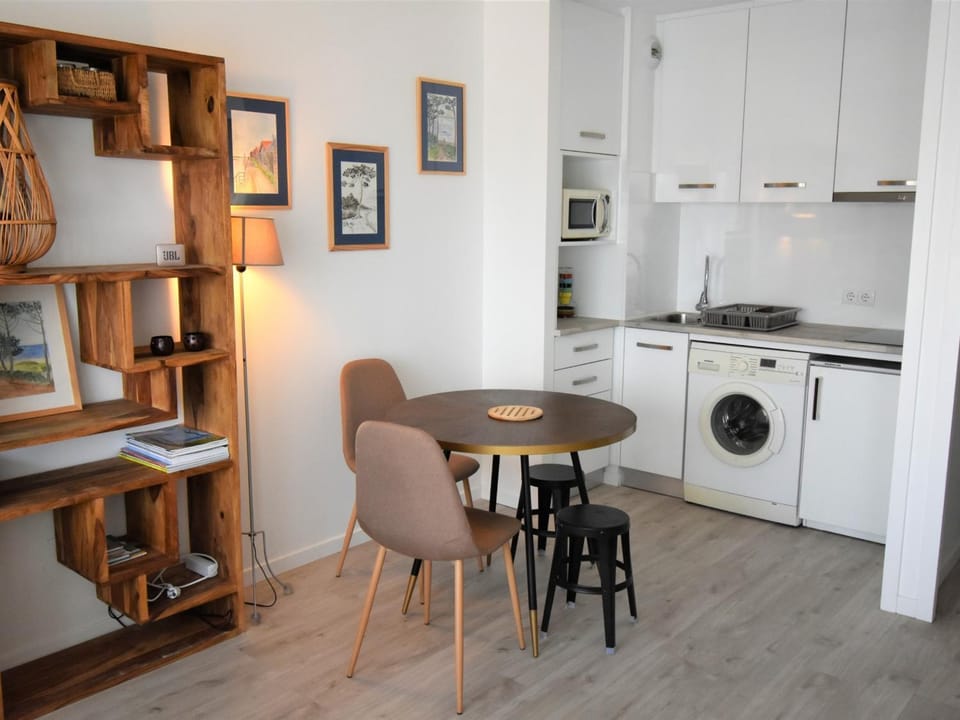 Studio à Arcachon: Accès Plage, Balcon, Parking - FR-1-420-78 Apartment in Arcachon