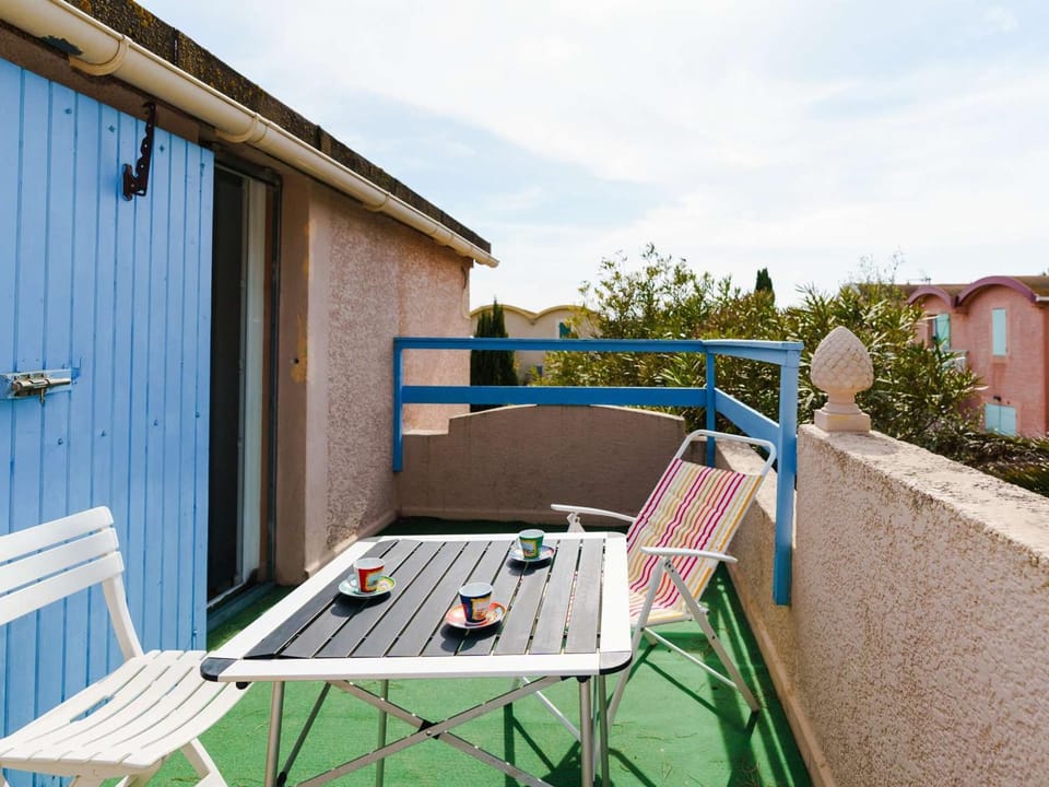 Charmant pavillon 3 chambres avec véranda près plage Grazel – Parking sécurisé - FR-1-409-144 Villa in Gruissan