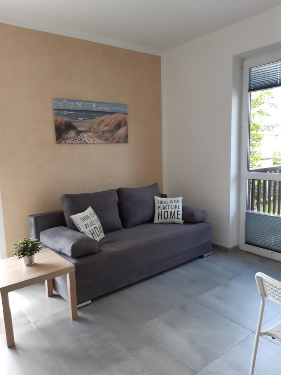 Communal lounge/ TV room, Living room, Seating area