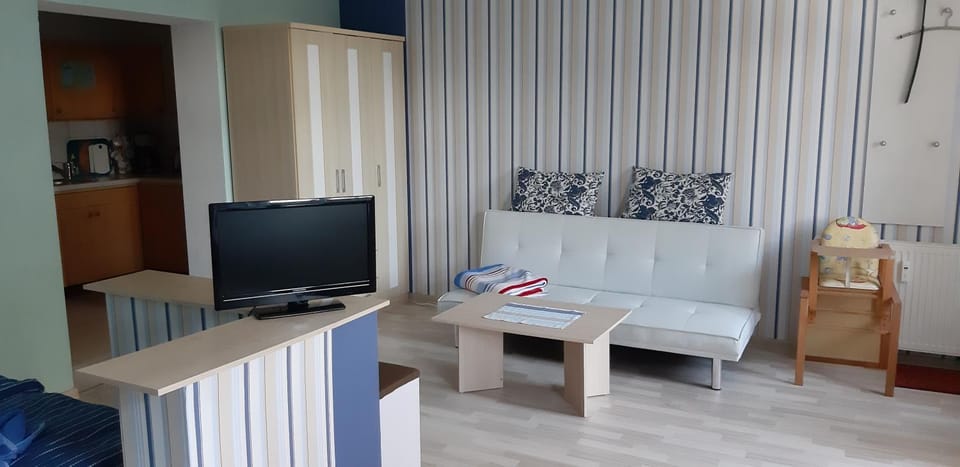 FEWO Familie Hentschel Apartment in Altefähr