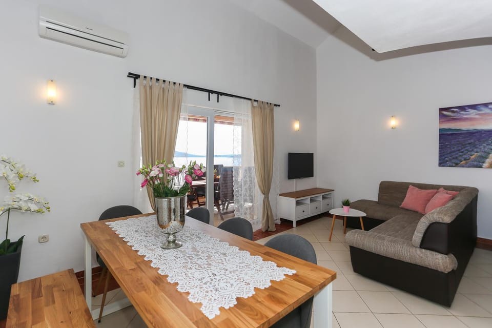 LANA DELUXE,SEVID Apartment in Split-Dalmatia County