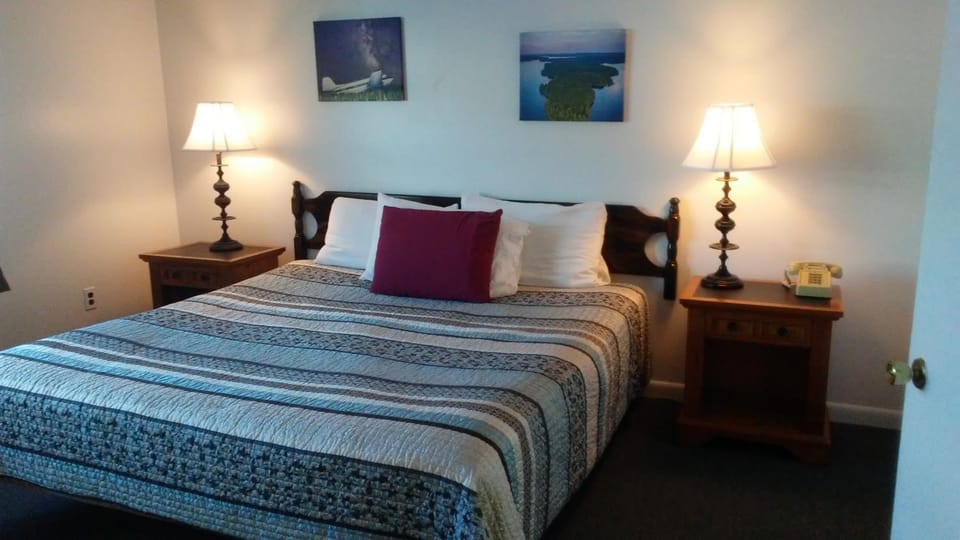 Leisure Life Hotel in Moosehead Lake
