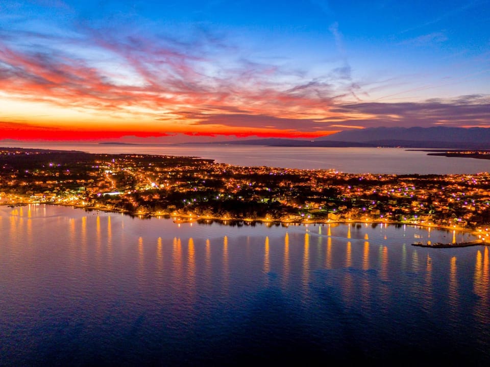 6 PARKING PLACES FOR OUR GUESTS - FULLY AIR CONDITIONED - Vir Apartment Apartment in Zadar County