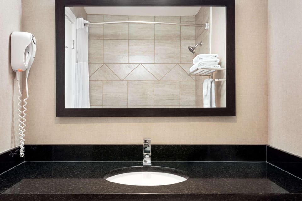 Bathroom, Photo of the whole room, On site