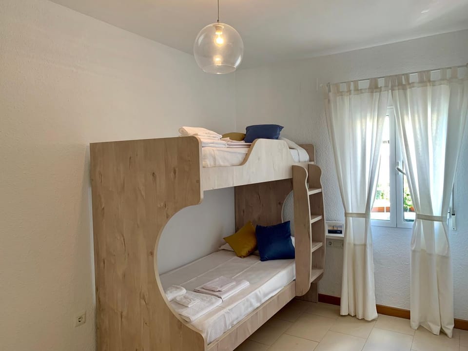 Bed, Photo of the whole room, Bedroom, bunk bed, towels, wardrobe