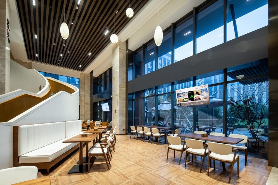 Restaurant/places to eat, Restaurant/places to eat