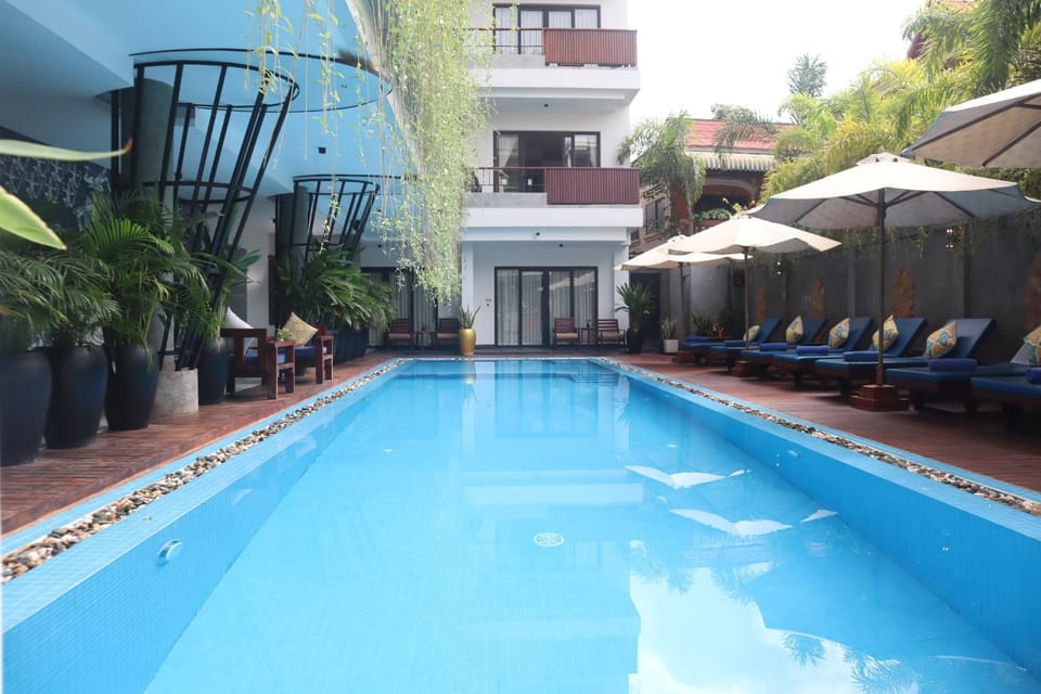Pool view, Swimming pool