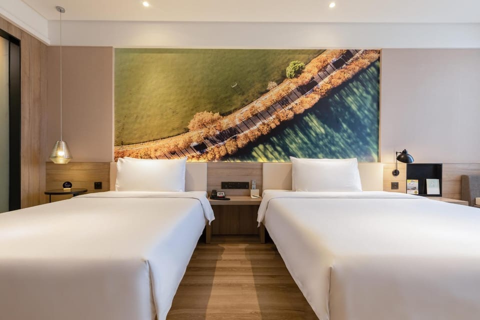 Atour Hotel Wuhan Changqing Road Branch Hotel in Wuhan