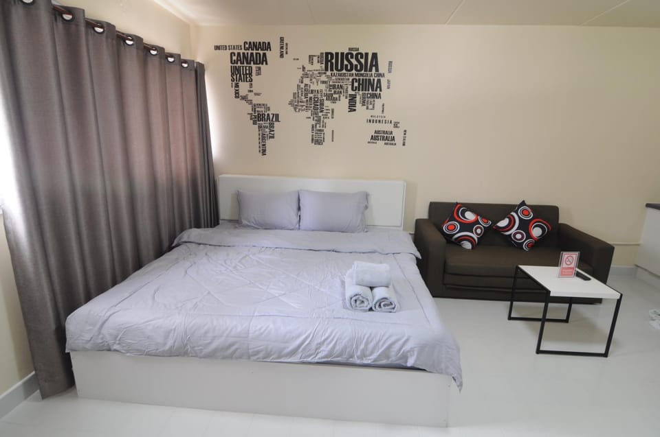 ป๊อปปูล่า คอนโด อาคาร C4 impact เมืองทองธานี Apartment in Bangkok