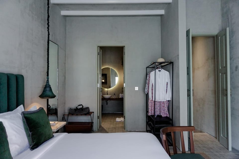 Bed, Bathroom, Bedroom