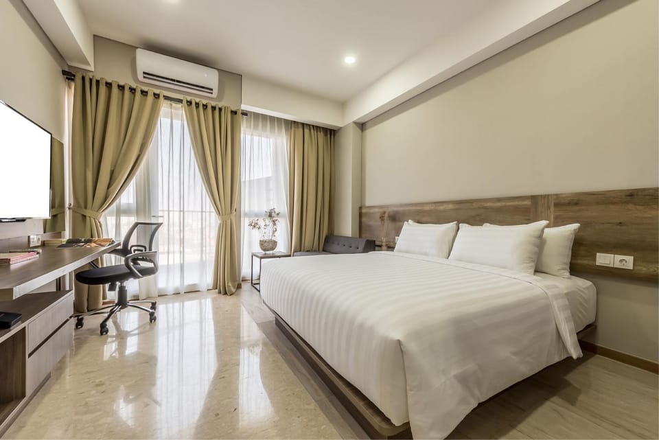 Bed, Photo of the whole room, Bedroom