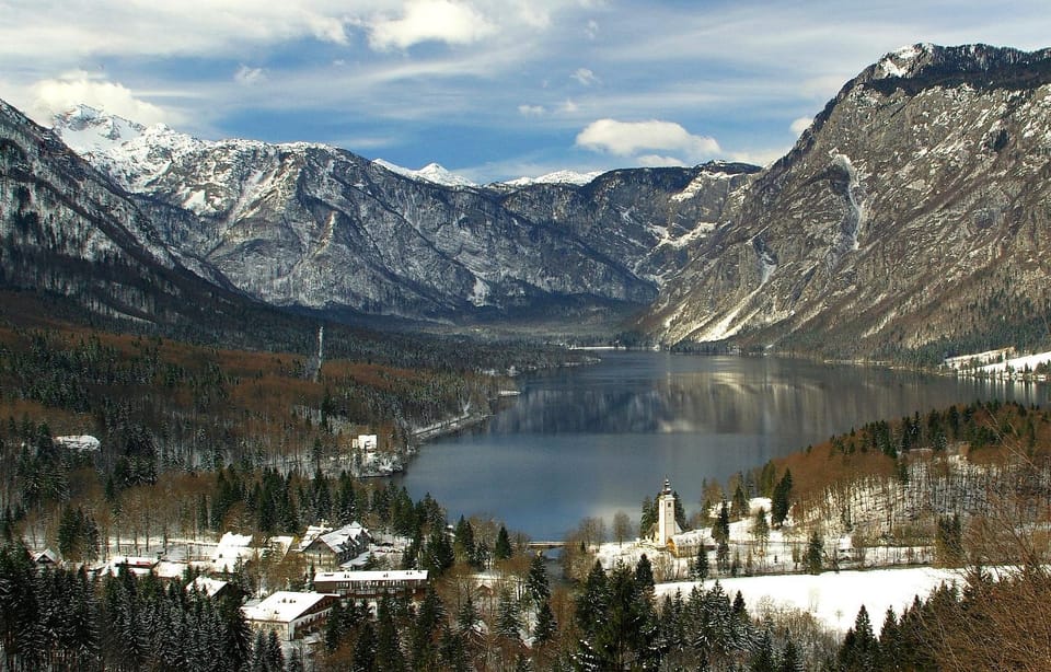 Nearby landmark, Day, Natural landscape, Winter, Hiking