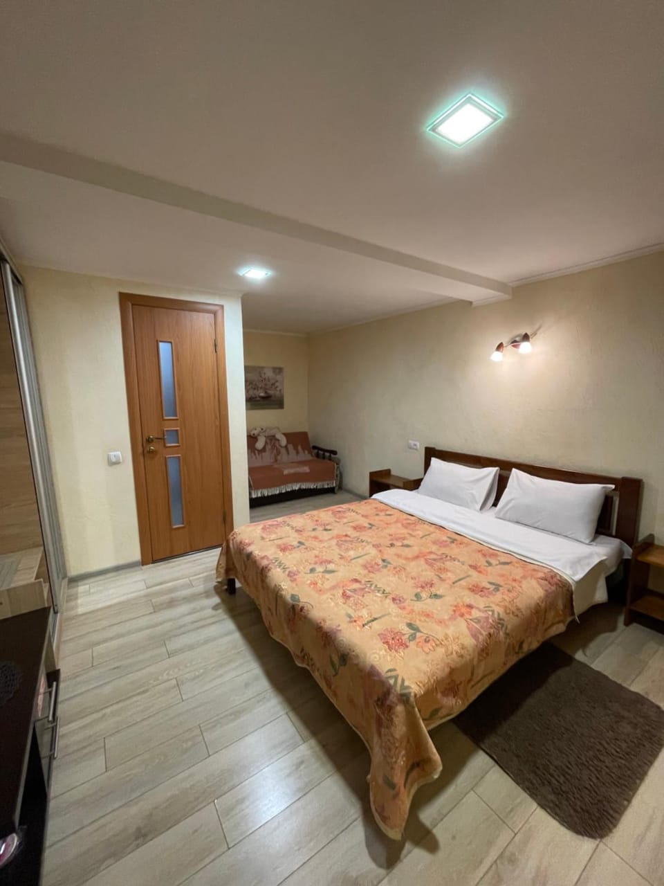 Апартаменты SunRise Apartment in Ukraine