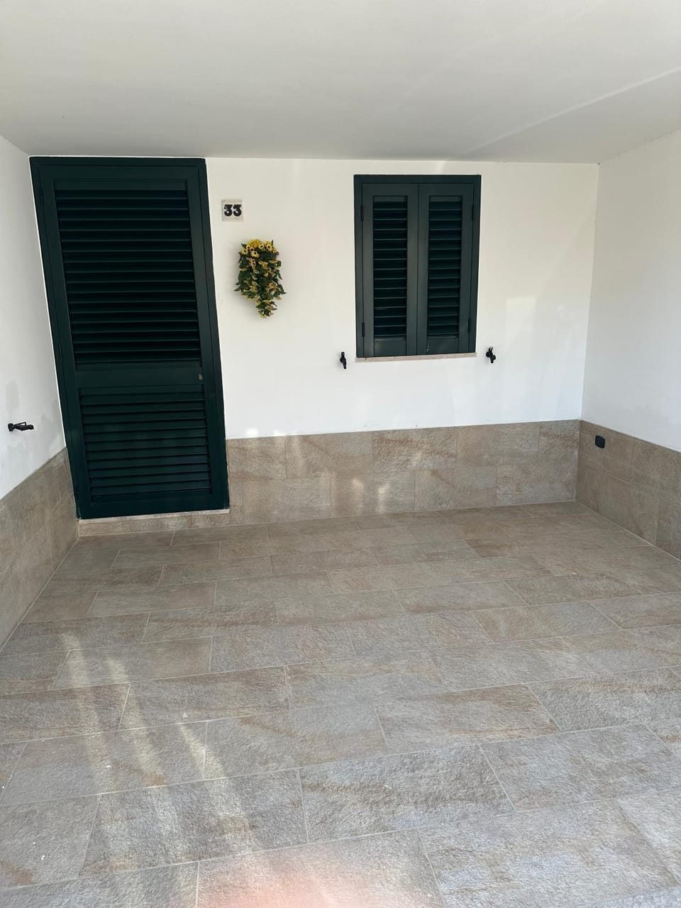 Property building, Facade/entrance