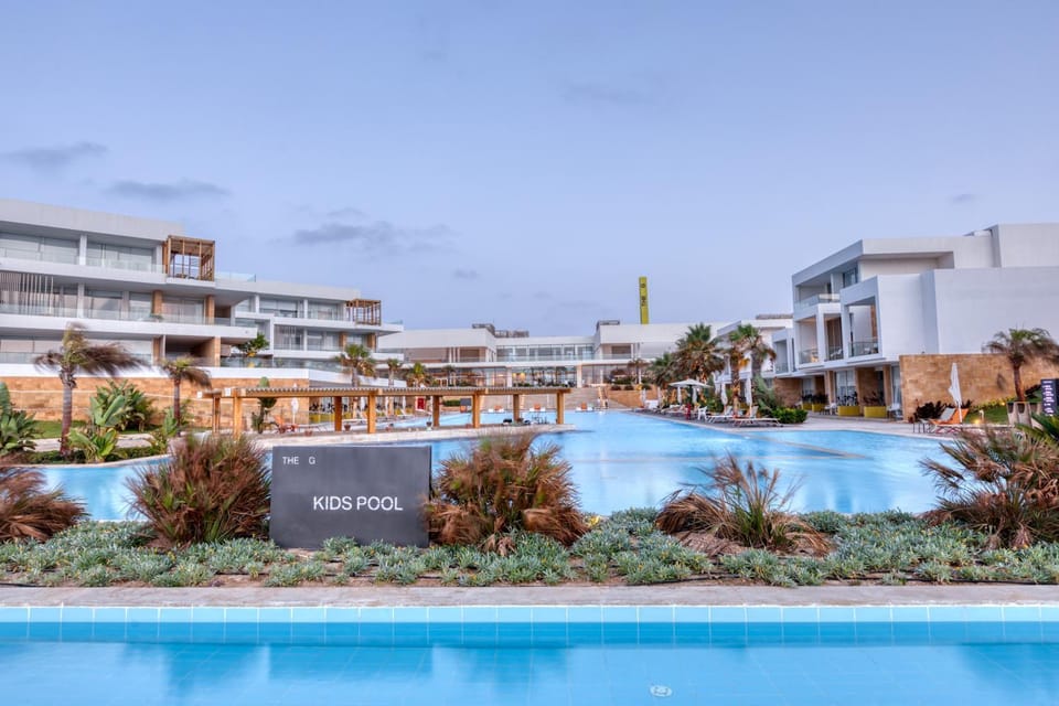Property building, Pool view, Swimming pool, Swimming pool