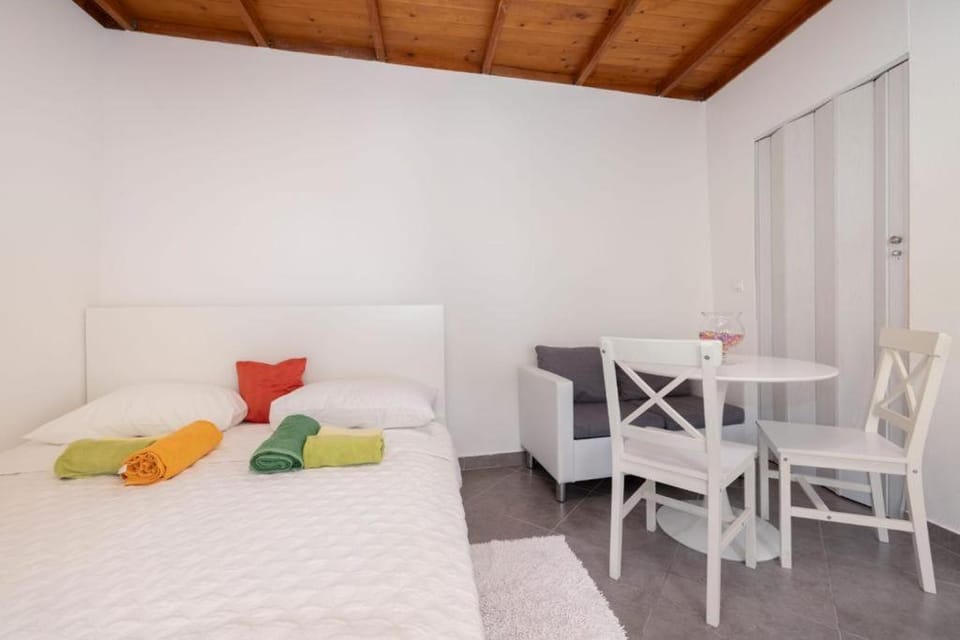 Seating area, Bedroom