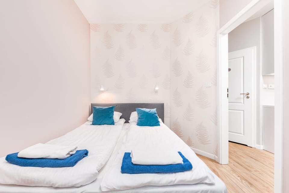 Chłodna Apartment by Your Freedom Apartment in Warsaw