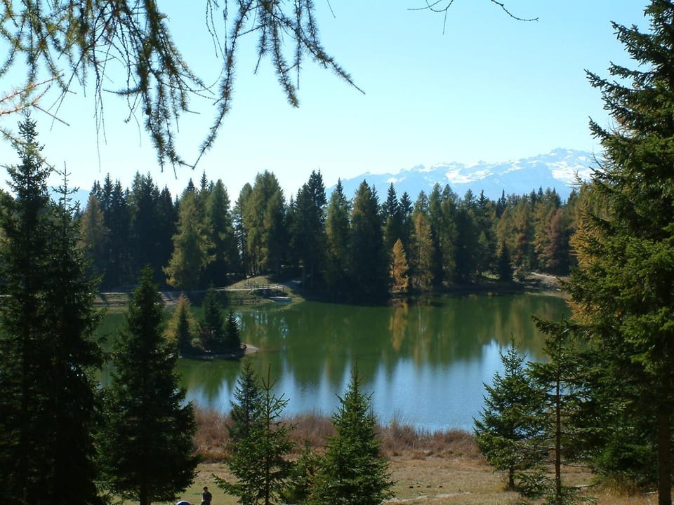 Nearby landmark, Spring, Day, Natural landscape, Lake view, Mountain view, River view