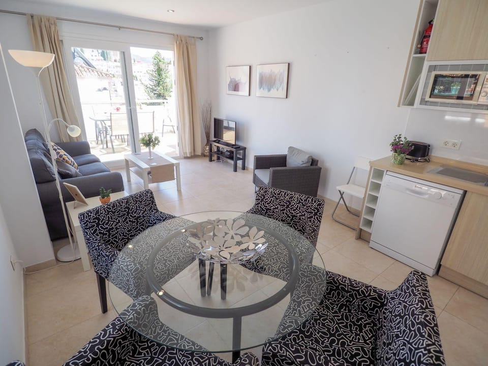 Communal lounge/ TV room, Living room