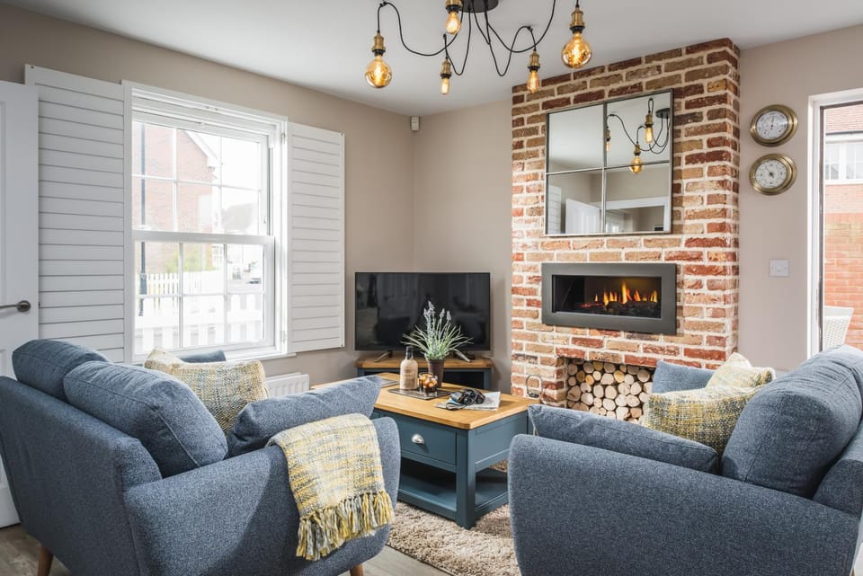 TV and multimedia, Living room, Seating area