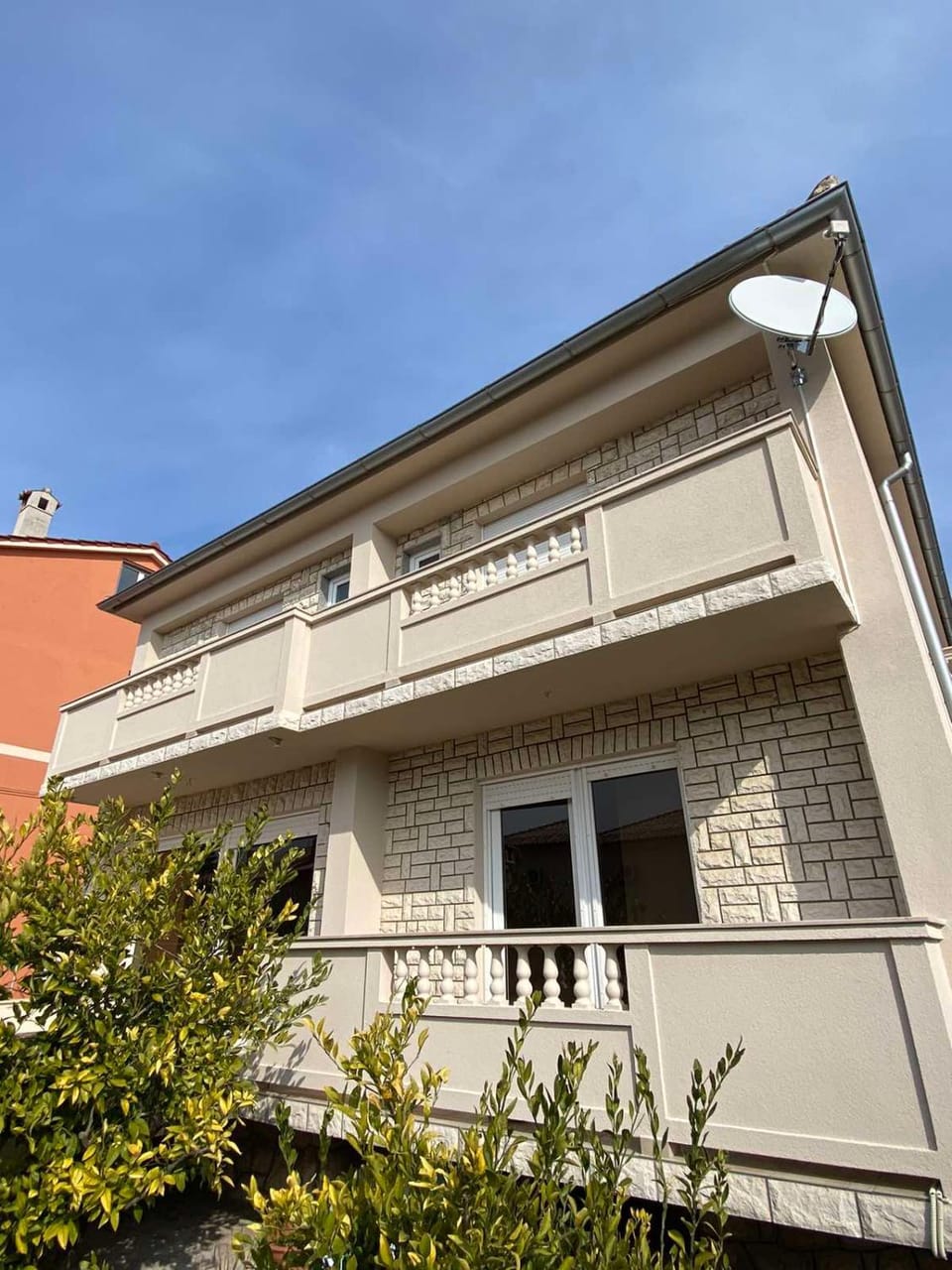 Property building, Balcony/Terrace
