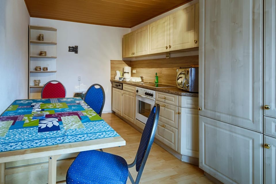 Coffee/tea facilities, Seating area, Dining area