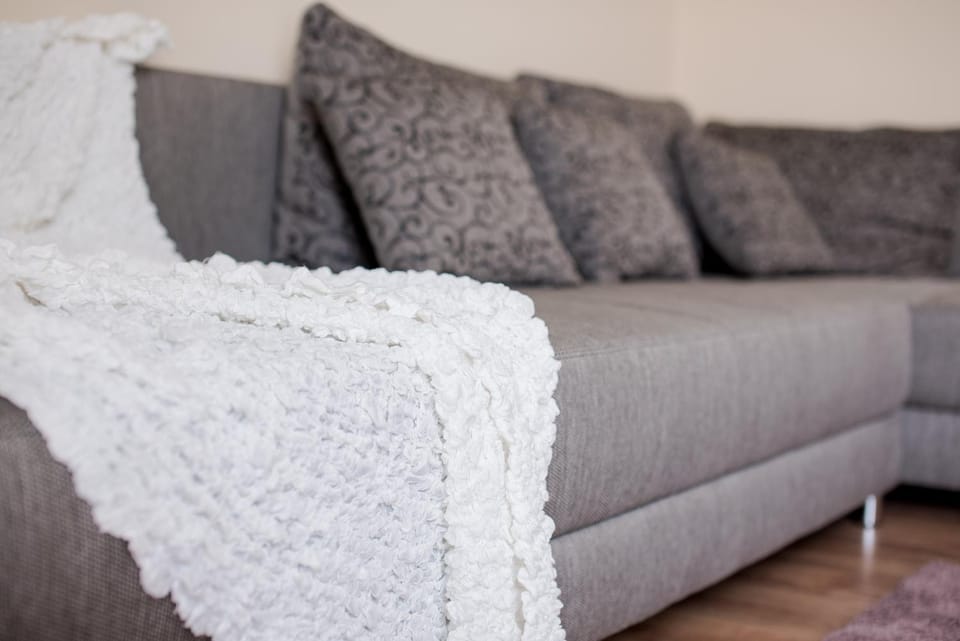 Bed, Living room