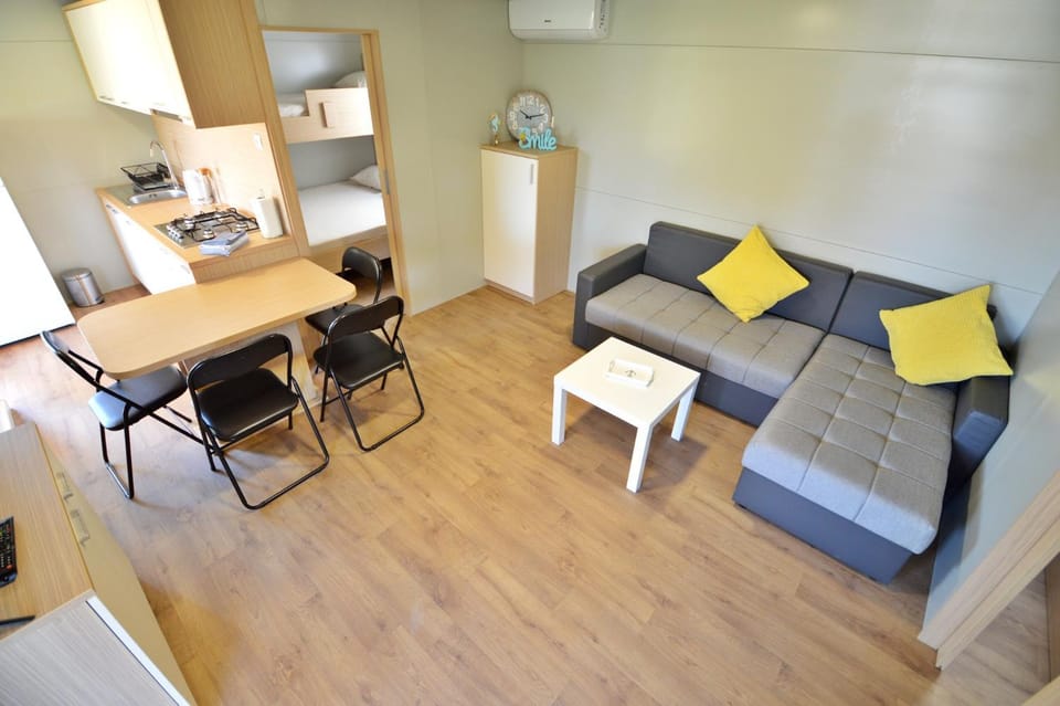 Mobile home CVITA Campground/ 
RV Resort in Murter