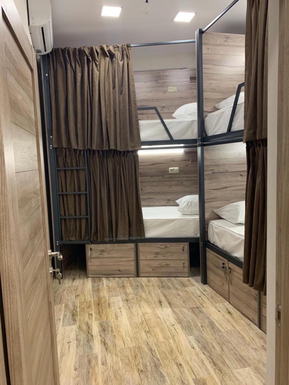 bunk bed