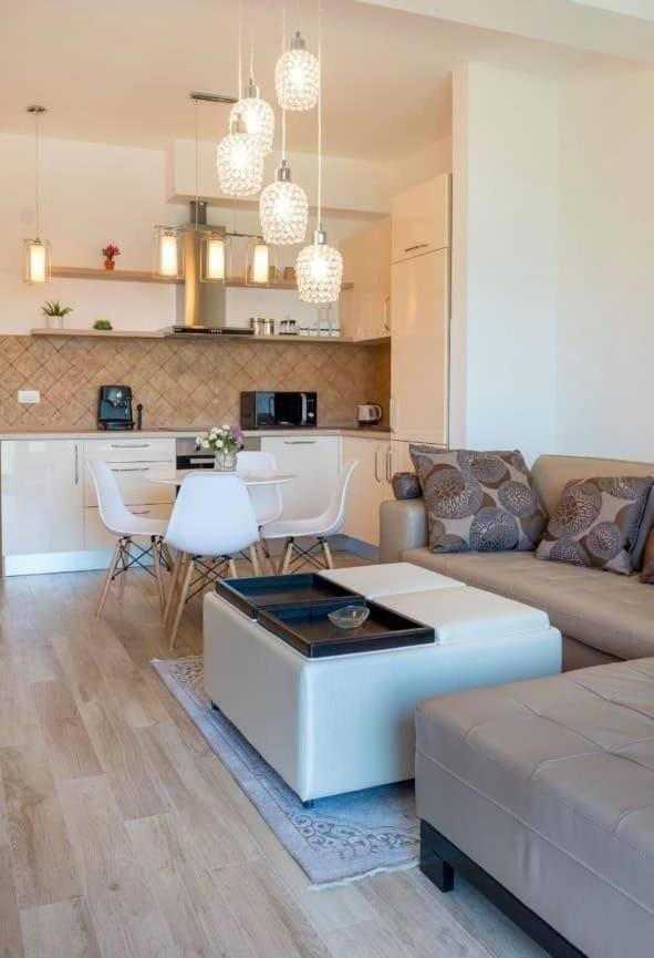 LaNi Lux View with Swimming Pool Apartment in Dobrota