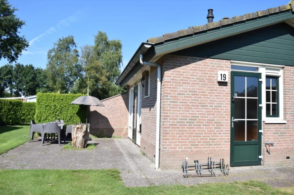 Bunckman 10 pers. bungalow Chalet in Gelderland, Netherlands